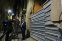 Desallotjats preventivament 5 veïns per esquerdes en el número 2 del c/Escales de Sant Llorenç 